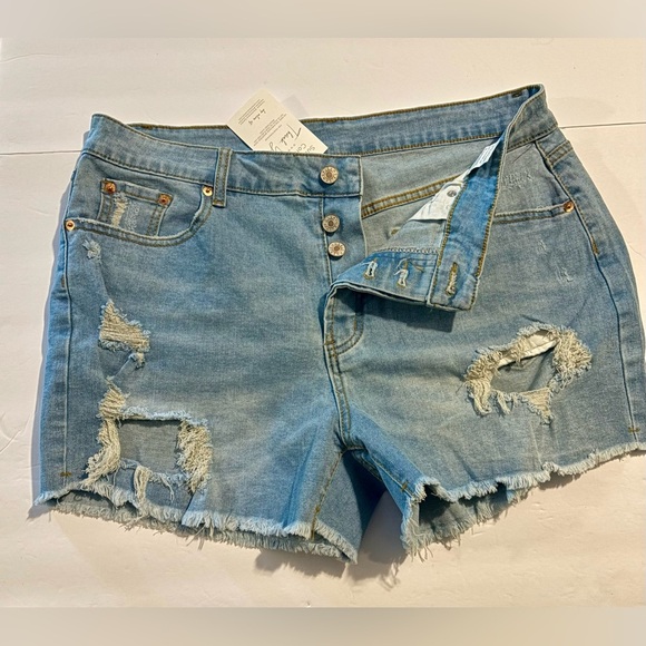 Trendy Blue Distressed Jean Shorts - Picture 1 of 10